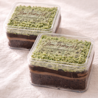 Pistachio Kunafa Brownie